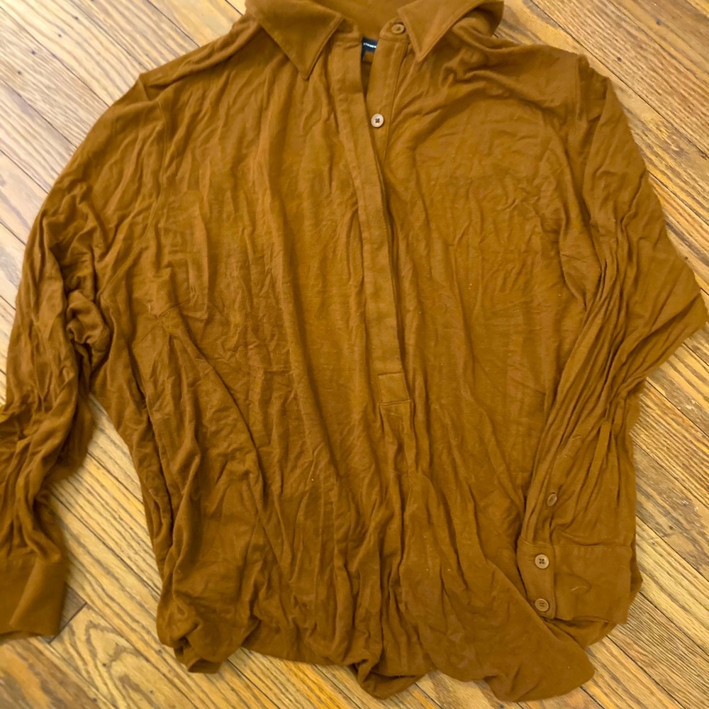 Universal Standard Knit Elbe shirt